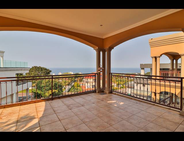 5 BEDROOM HOUSE FOR SALE IN UMHLANGA CENTRAL